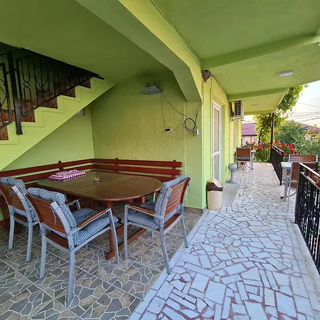 Casa Bianca Două Mai