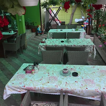 Guest house Casa Bianca 2*